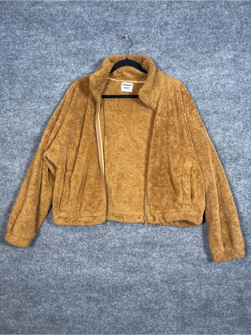 Sunday Best Aritzia Womens Medium Camel Brown Teddy Full Zip Fuzzy Fleece Jacket - Picture 2 of 11